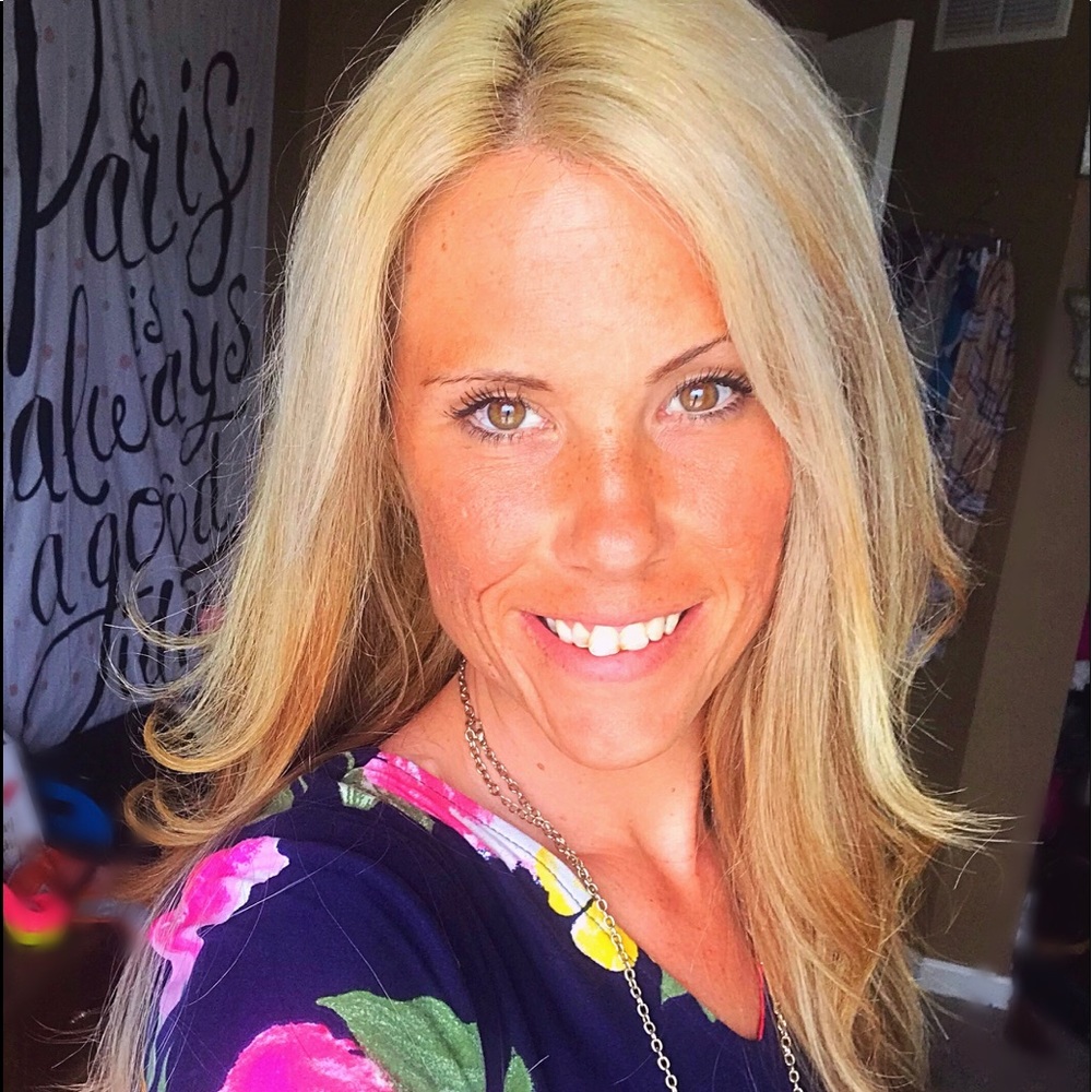 Meet your Posher, Amanda